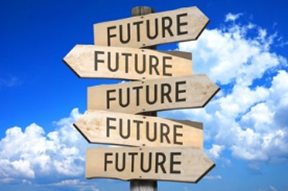 poteau avec pleins de panneaux "future" montrant plusieurs directions