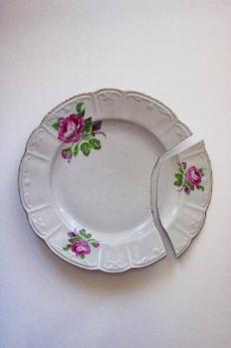 photo d'une assiette cassée
